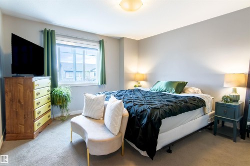 136 Cy Becker Boulevard, Edmonton, AB - Indoor Photo Showing Bedroom
