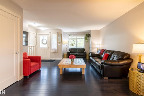 136 Cy Becker Boulevard, Edmonton, AB - Indoor Photo Showing Living Room