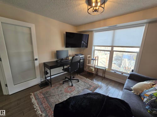 404 10311 111 Street, Edmonton, AB - Indoor Photo Showing Office