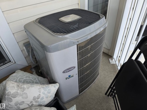 404 10311 111 Street, Edmonton, AB - Indoor