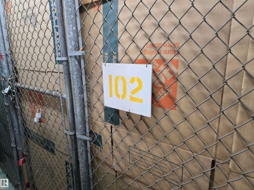 404 10311 111 Street, Edmonton, AB - Indoor