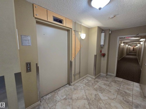 404 10311 111 Street, Edmonton, AB - Indoor Photo Showing Other Room