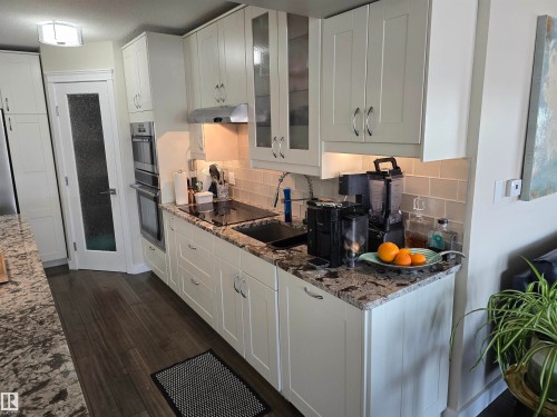 404 10311 111 Street, Edmonton, AB - Indoor Photo Showing Kitchen With Upgraded Kitchen