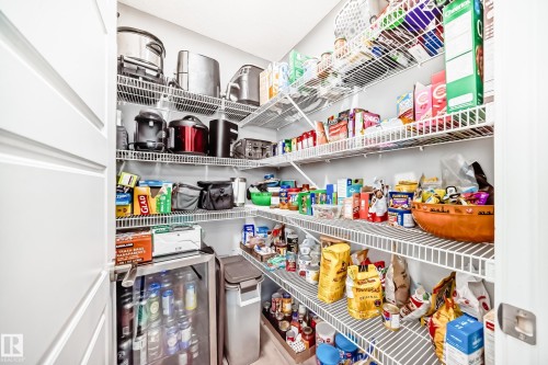 5422 Crabapple Loop, Edmonton, AB - Indoor With Storage