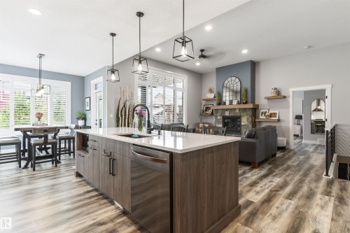 2011 Spring Drive, Rural Parkland County, AB - Indoor Photo Showing Kitchen With Upgraded Kitchen