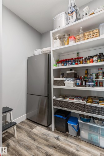 2011 Spring Drive, Rural Parkland County, AB - Indoor With Storage