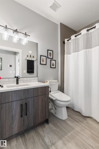 2011 Spring Drive, Rural Parkland County, AB - Indoor Photo Showing Bathroom
