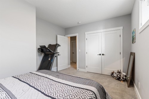 2011 Spring Drive, Rural Parkland County, AB - Indoor Photo Showing Bedroom