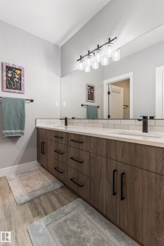 2011 Spring Drive, Rural Parkland County, AB - Indoor Photo Showing Bathroom