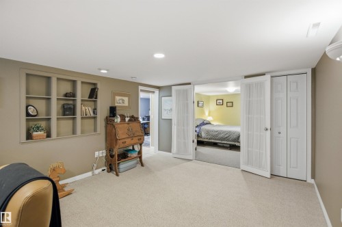 10663 59 Street, Edmonton, AB - Indoor