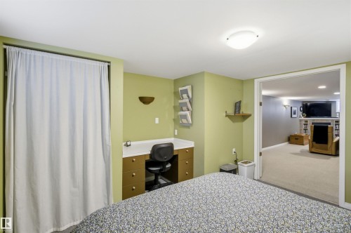 10663 59 Street, Edmonton, AB - Indoor Photo Showing Bedroom