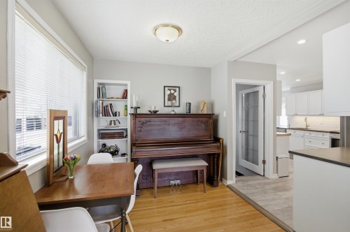 10663 59 Street, Edmonton, AB - Indoor