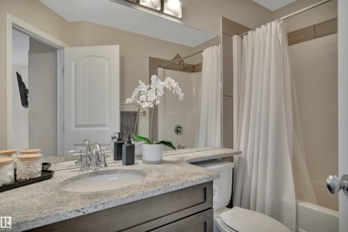 36 Spruce Boulevard, Leduc, AB - Indoor Photo Showing Bathroom