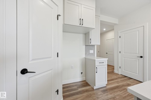 22376 90 Avenue, Edmonton, AB - Indoor Photo Showing Other Room