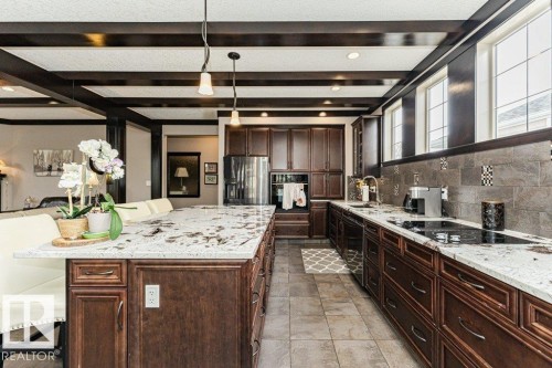 86 Wedgewood Crescent, Fort Saskatchewan, AB - Indoor Photo Showing Kitchen With Upgraded Kitchen