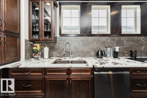 86 Wedgewood Crescent, Fort Saskatchewan, AB - Indoor Photo Showing Kitchen With Double Sink With Upgraded Kitchen