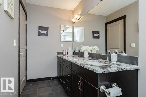 86 Wedgewood Crescent, Fort Saskatchewan, AB - Indoor Photo Showing Bathroom