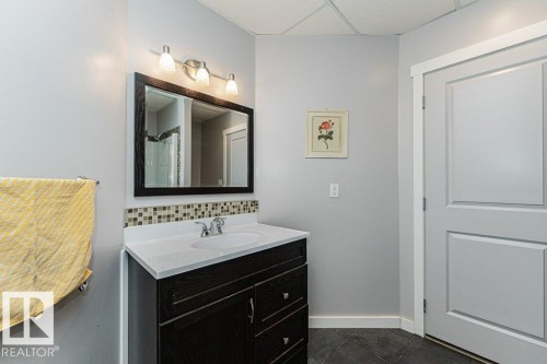 86 Wedgewood Crescent, Fort Saskatchewan, AB - Indoor Photo Showing Bathroom