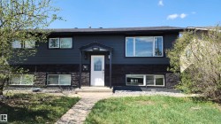 9828 169 Street  Edmonton, AB T5P 3X4