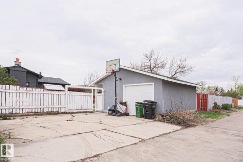 9828 169 Street, Edmonton, AB - Outdoor