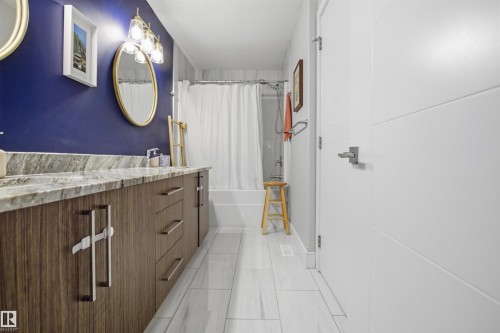 11639 128 Street, Edmonton, AB - Indoor Photo Showing Bathroom