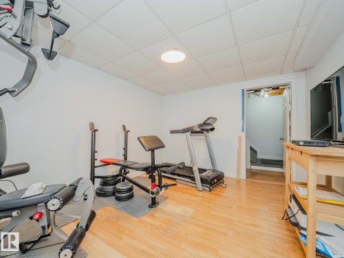 21F Callingwood Court, Edmonton, AB - Indoor Photo Showing Gym Room