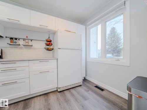 21F Callingwood Court, Edmonton, AB - Indoor