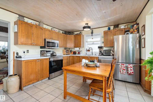 9420 102A Avenue, Edmonton, AB - Indoor Photo Showing Kitchen With Stainless Steel Kitchen