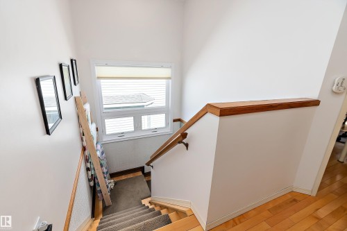 9420 102A Avenue, Edmonton, AB - Indoor Photo Showing Other Room