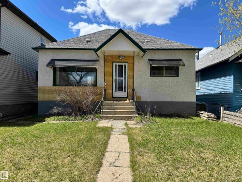 12010 95 Street  Edmonton, AB T5G 1M7