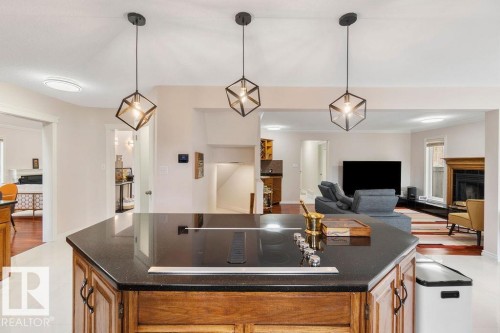 Kitchen - 956 Ogilvie Boulevard, Edmonton, AB - Indoor