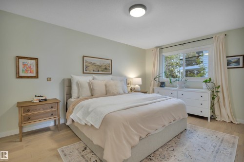 3419 84 Street, Edmonton, AB - Indoor Photo Showing Bedroom