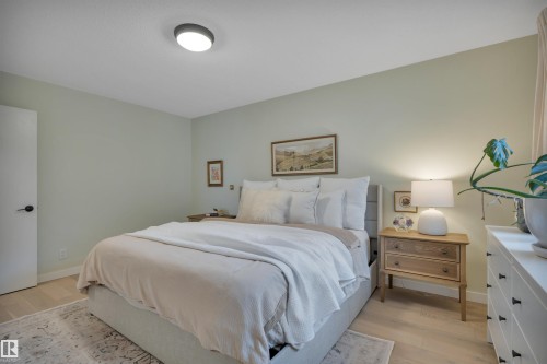 3419 84 Street, Edmonton, AB - Indoor Photo Showing Bedroom