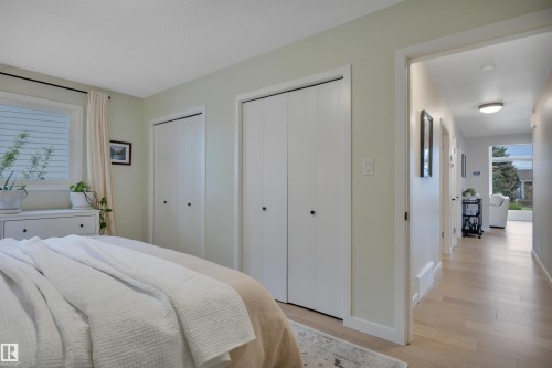 3419 84 Street, Edmonton, AB - Indoor Photo Showing Bedroom