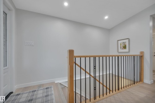 3419 84 Street, Edmonton, AB - Indoor Photo Showing Other Room