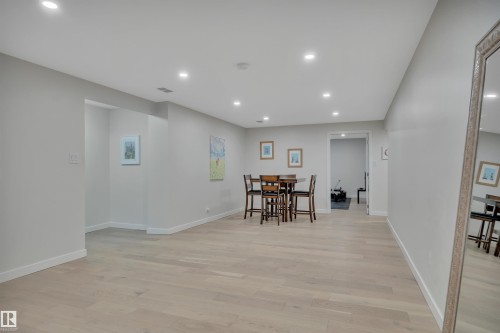 3419 84 Street, Edmonton, AB - Indoor