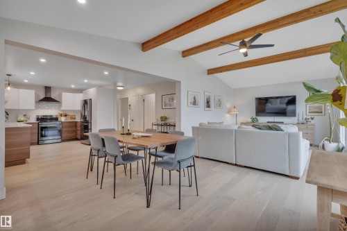 3419 84 Street, Edmonton, AB - Indoor