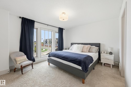3256 Allan Way, Edmonton, AB - Indoor Photo Showing Bedroom