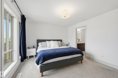 3256 Allan Way, Edmonton, AB - Indoor Photo Showing Bedroom
