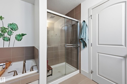3256 Allan Way, Edmonton, AB - Indoor Photo Showing Bathroom