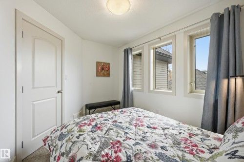 3256 Allan Way, Edmonton, AB - Indoor Photo Showing Bedroom