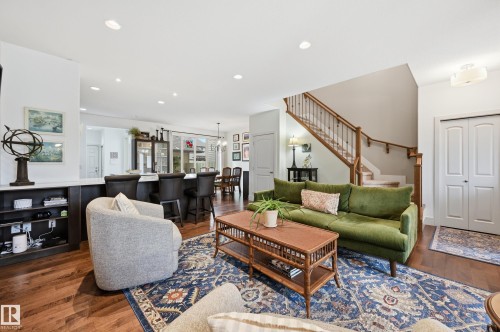 3256 Allan Way, Edmonton, AB - Indoor Photo Showing Living Room