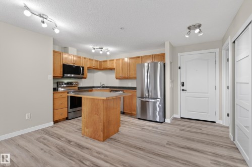 212 5340 199 Street, Edmonton, AB - Indoor Photo Showing Kitchen With Stainless Steel Kitchen
