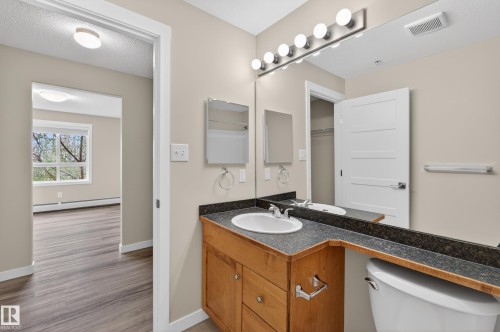 212 5340 199 Street, Edmonton, AB - Indoor Photo Showing Bathroom