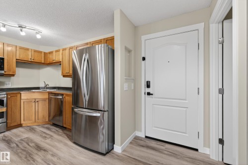 212 5340 199 Street, Edmonton, AB - Indoor Photo Showing Kitchen With Stainless Steel Kitchen