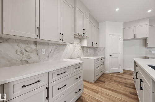 9 Redpoll Wynd, St. Albert, AB - Indoor Photo Showing Kitchen