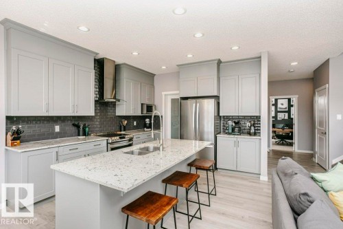 2423 16 Avenue, Edmonton, AB - Indoor Photo Showing Kitchen With Double Sink With Upgraded Kitchen