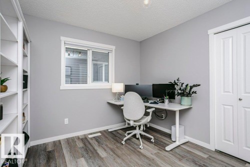 2423 16 Avenue, Edmonton, AB - Indoor Photo Showing Office