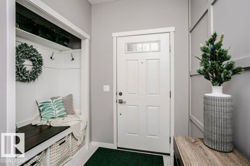 2423 16 Avenue, Edmonton, AB - Indoor Photo Showing Other Room