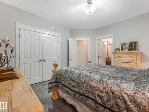 3313 Cameron Heights Landing Landing, Edmonton, AB - Indoor Photo Showing Bedroom